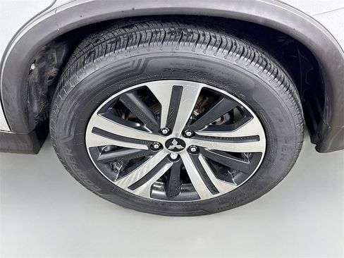 Used 2020 Mitsubishi Outlander Sport ES image 30