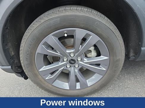 Used 2022 Ford Explorer XLT w/ Equipment Group 202A image 20