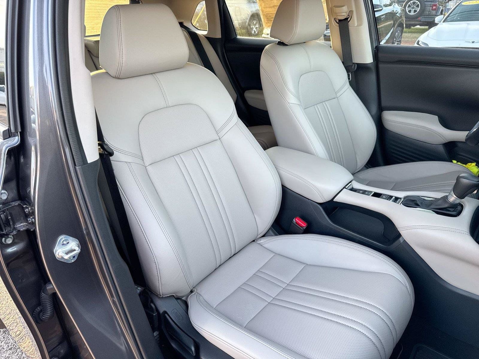 Used 2026 Honda HR-V EX-L image 16