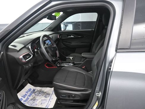 Used 2023 Chevrolet TrailBlazer RS w/ Convenience Package image 27