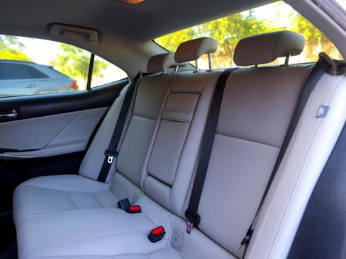 Used 2015 Lexus IS 250 250 RWD image 27