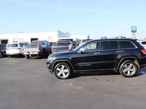 Used 2016 Jeep Grand Cherokee Limited AWD/4WD image 27