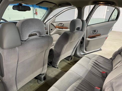 Used 2000 Buick Le Sabre Custom w/ Luxury Opt Pkg image 14