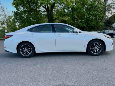 Used 2018 Lexus ES 350 w/ Luxury Package w/Wood Trim FWD image 6