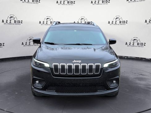 Used 2019 Jeep Cherokee Latitude w/ Popular Appearance Group image 2