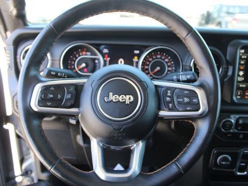 Used 2022 Jeep Gladiator Overland AWD/4WD image 22