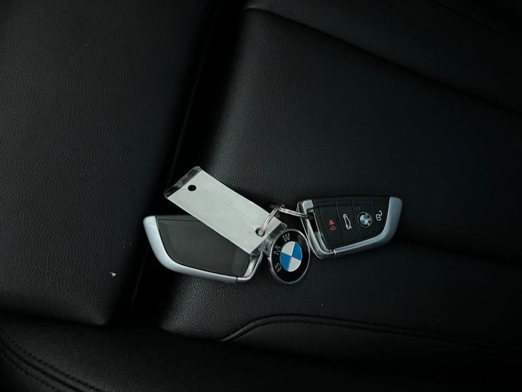 Used 2019 BMW 330i Sedan w/ Convenience Package RWD image 24