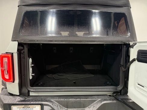 Used 2023 Ford Bronco Wildtrak image 31