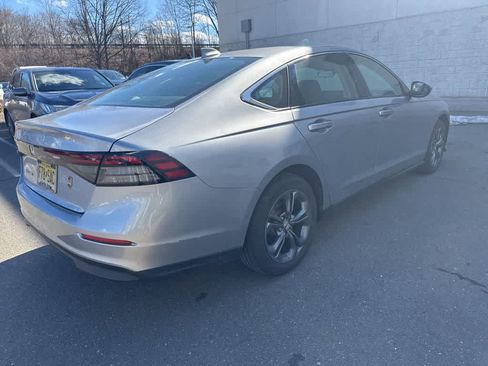 Used 2023 Honda Accord EX image 12