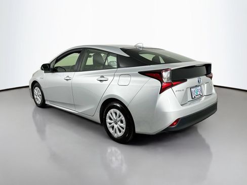 Used 2022 Toyota Prius L Eco FWD image 6