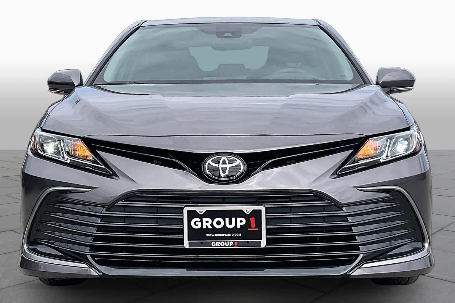 Used 2024 Toyota Camry LE w/ Convenience Package FWD image 4