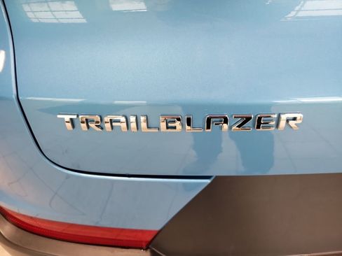 Used 2025 Chevrolet TrailBlazer LT image 9