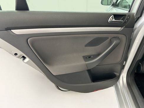 Used 2009 Volkswagen Jetta S image 26