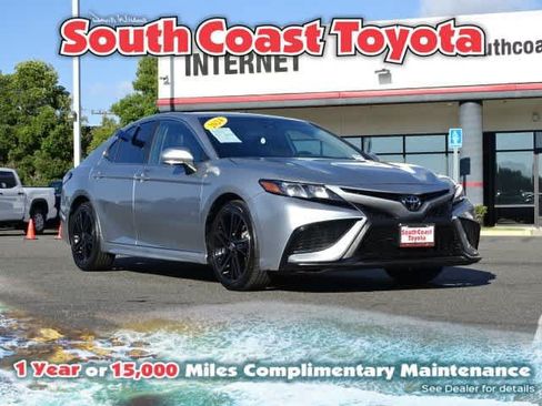 Certified 2024 Toyota Camry SE FWD image 1