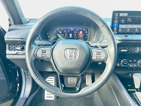 Used 2025 Honda Accord Sport image 16