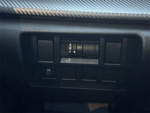 Used 2017 Subaru Impreza 2.0i Sport image 32