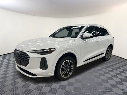 Used 2025 Audi Q5 Premium w/ Convenience Package