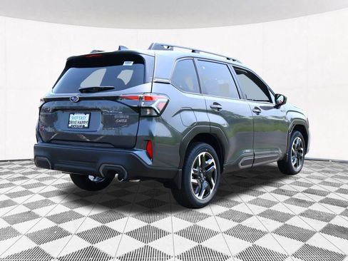 Used 2025 Subaru Forester Limited w/ Popular Package image 15