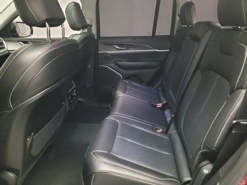 Used 2022 Jeep Grand Cherokee Limited 4xe w/ Luxury Tech Group II image 18