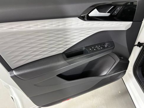 Used 2022 Volkswagen Taos S FWD image 13