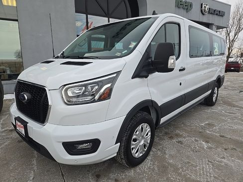 Used 2023 Ford Transit 350 XLT image 2
