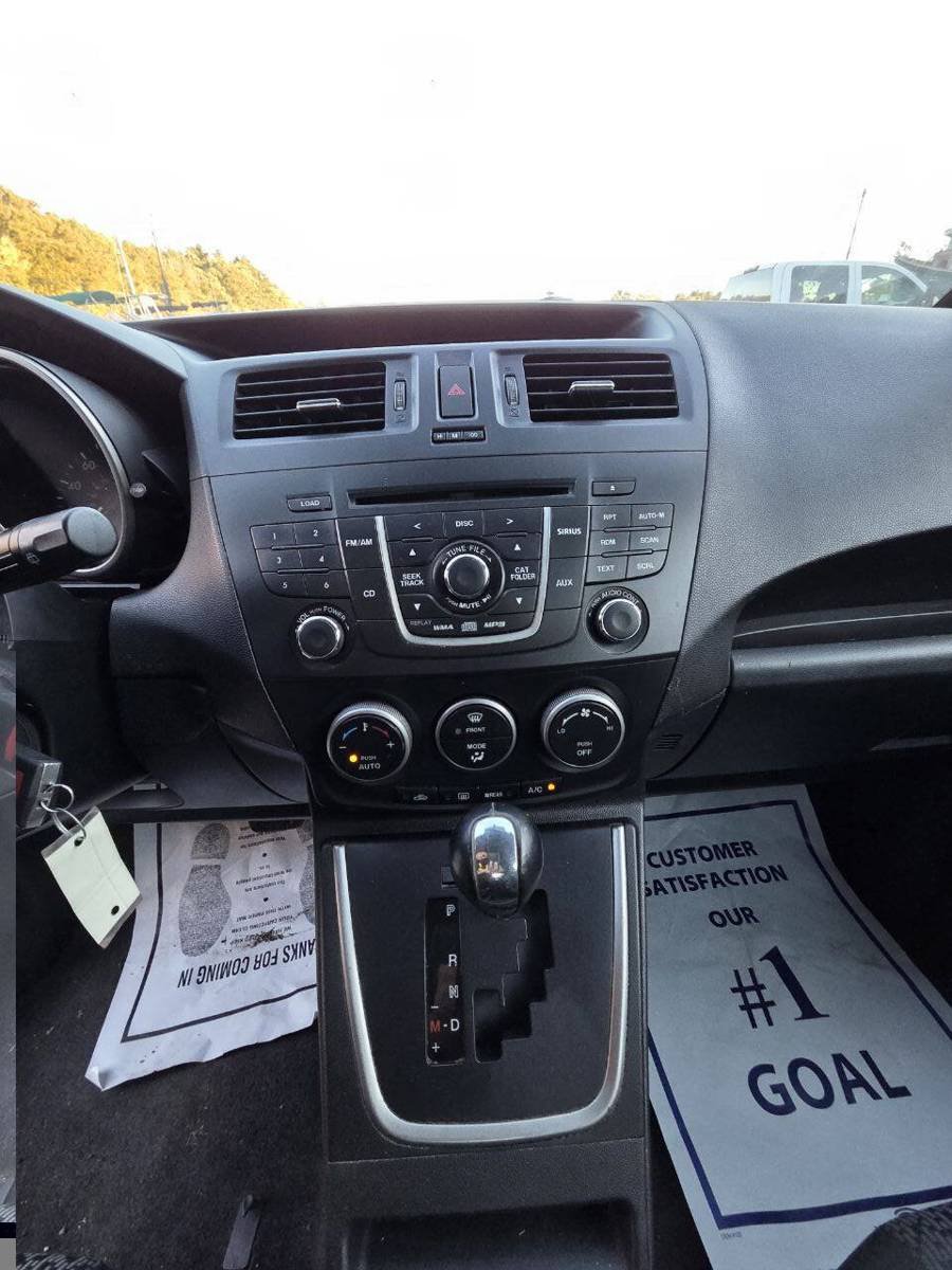 Used 2012 MAZDA MAZDA5 Touring FWD image 19