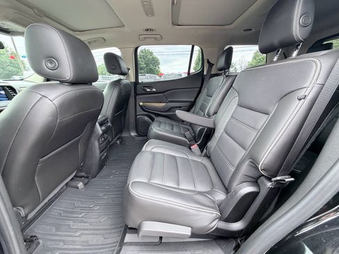Used 2019 GMC Acadia Denali w/ Technology Package FWD image 29