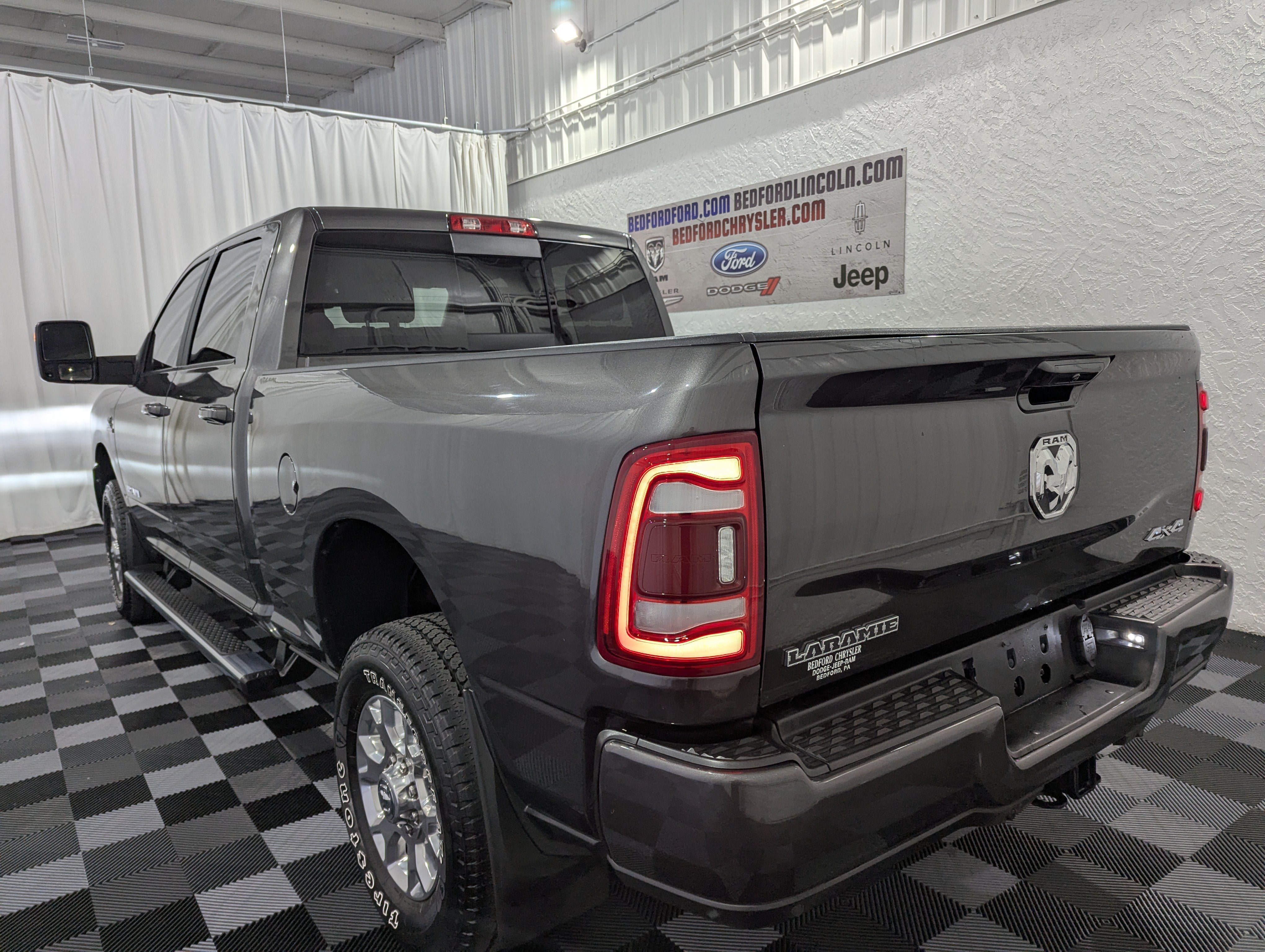 Used 2024 RAM 2500 Laramie AWD/4WD image 12