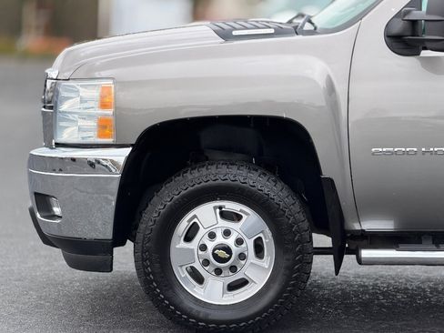 Used 2014 Chevrolet Silverado 2500 LT w/ Interior Plus Package image 15