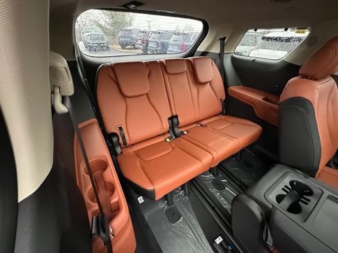 New 2026 Kia Carnival SX image 29