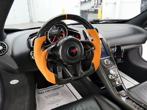 Used 2012 McLaren MP4-12C Coupe RWD image 47