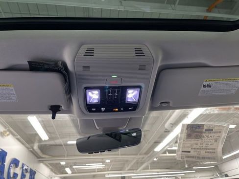 New 2026 Volkswagen Tiguan SE image 23