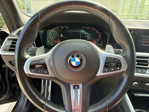 Used 2022 BMW 330i xDrive Sedan w/ M Sport Package AWD/4WD image 11