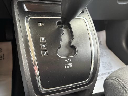 Used 2010 Jeep Patriot Latitude AWD/4WD image 31