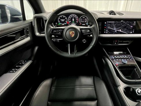 New 2026 Porsche Cayenne E-Hybrid AWD/4WD image 13