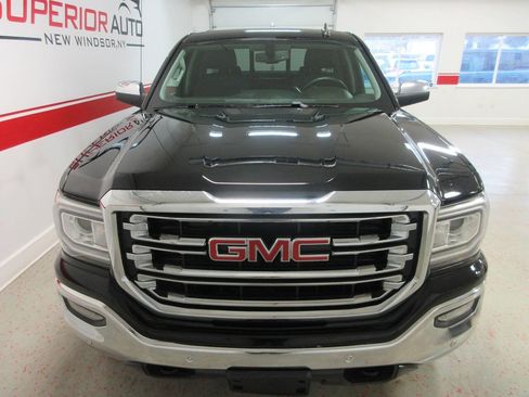 Used 2018 GMC Sierra 1500 SLT w/ SLT Premium Package image 10