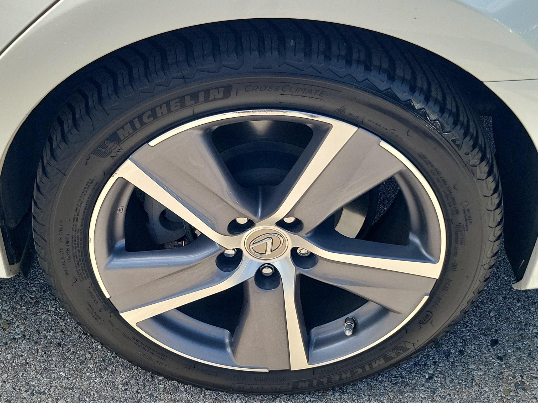 Used 2018 Lexus GS 350 AWD w/ Premium Package image 8