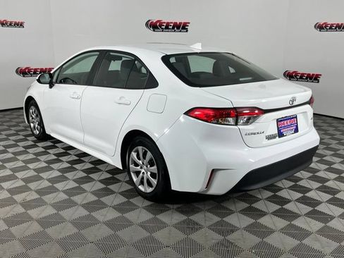 Used 2025 Toyota Corolla LE FWD image 6