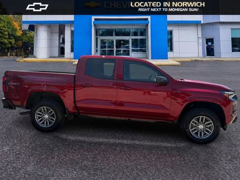 New 2026 Chevrolet Colorado LT w/ LT Convenience Package AWD/4WD image 4