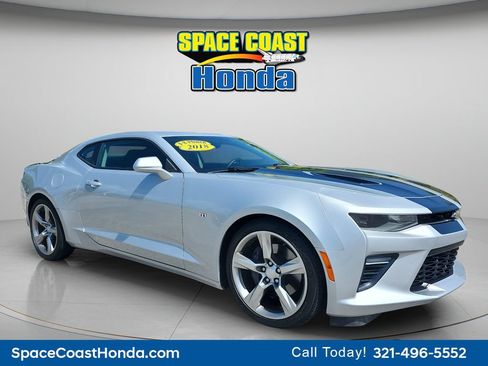 Used 2018 Chevrolet Camaro SS RWD image 1
