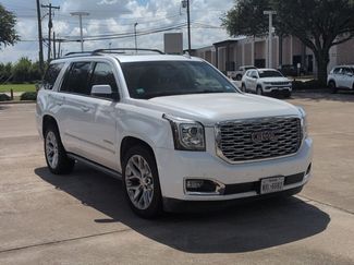 Used 2018 GMC Yukon Denali w/ Open Road Package AWD/4WD video 3