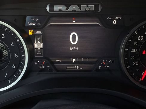 New 2026 RAM 1500 4x4 Crew Cab image 15