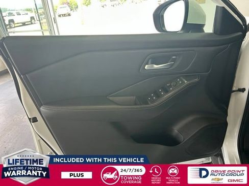 Used 2024 Nissan Rogue SV AWD/4WD image 12