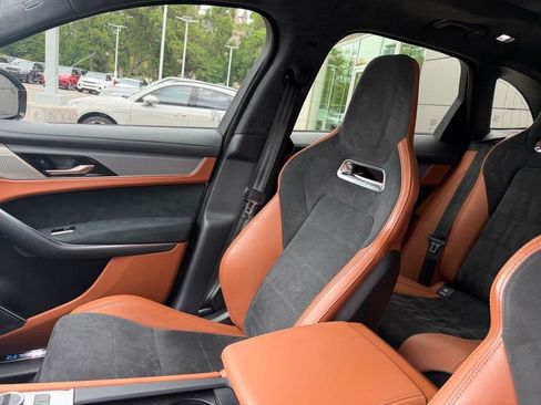 Used 2023 Jaguar F-PACE SVR AWD/4WD image 17