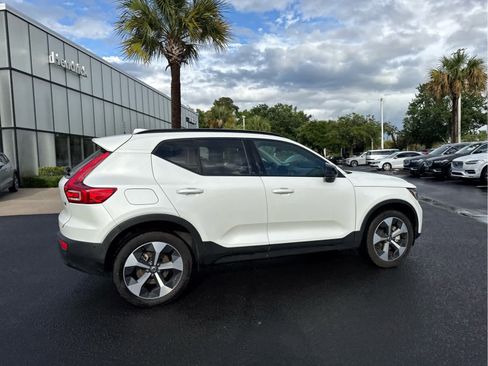 Used 2025 Volvo XC40 B5 Plus AWD/4WD image 20