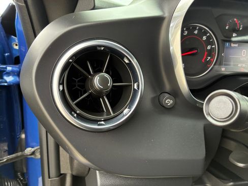 Used 2022 Chevrolet Camaro LT w/ Technology Package RWD image 23