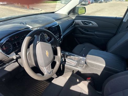 Used 2020 Chevrolet Traverse LS AWD/4WD image 9