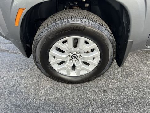 Certified 2023 Nissan Frontier SV w/ Tow Package image 10