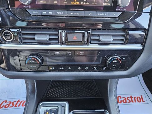 Used 2022 Nissan Pathfinder SV w/ SV Premium Package image 24