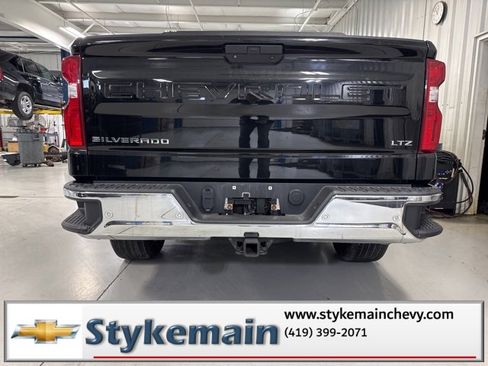 Used 2020 Chevrolet Silverado 1500 LTZ w/ LTZ Plus Package image 11